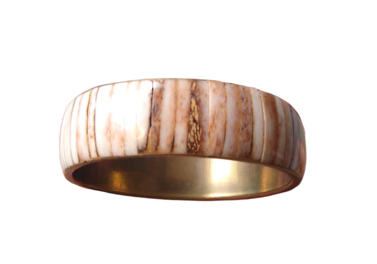 Vintage shell bangle bracelet